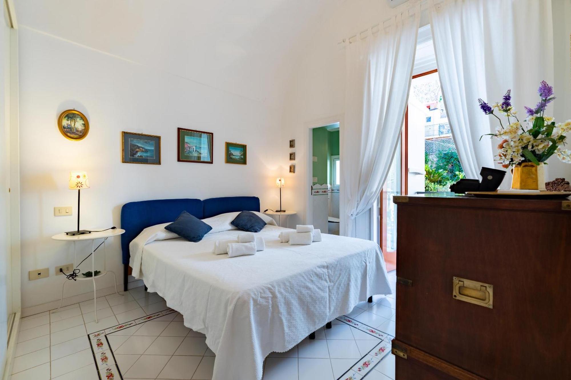 Апартаменты Stefania Flat - Amalfi Center Экстерьер фото