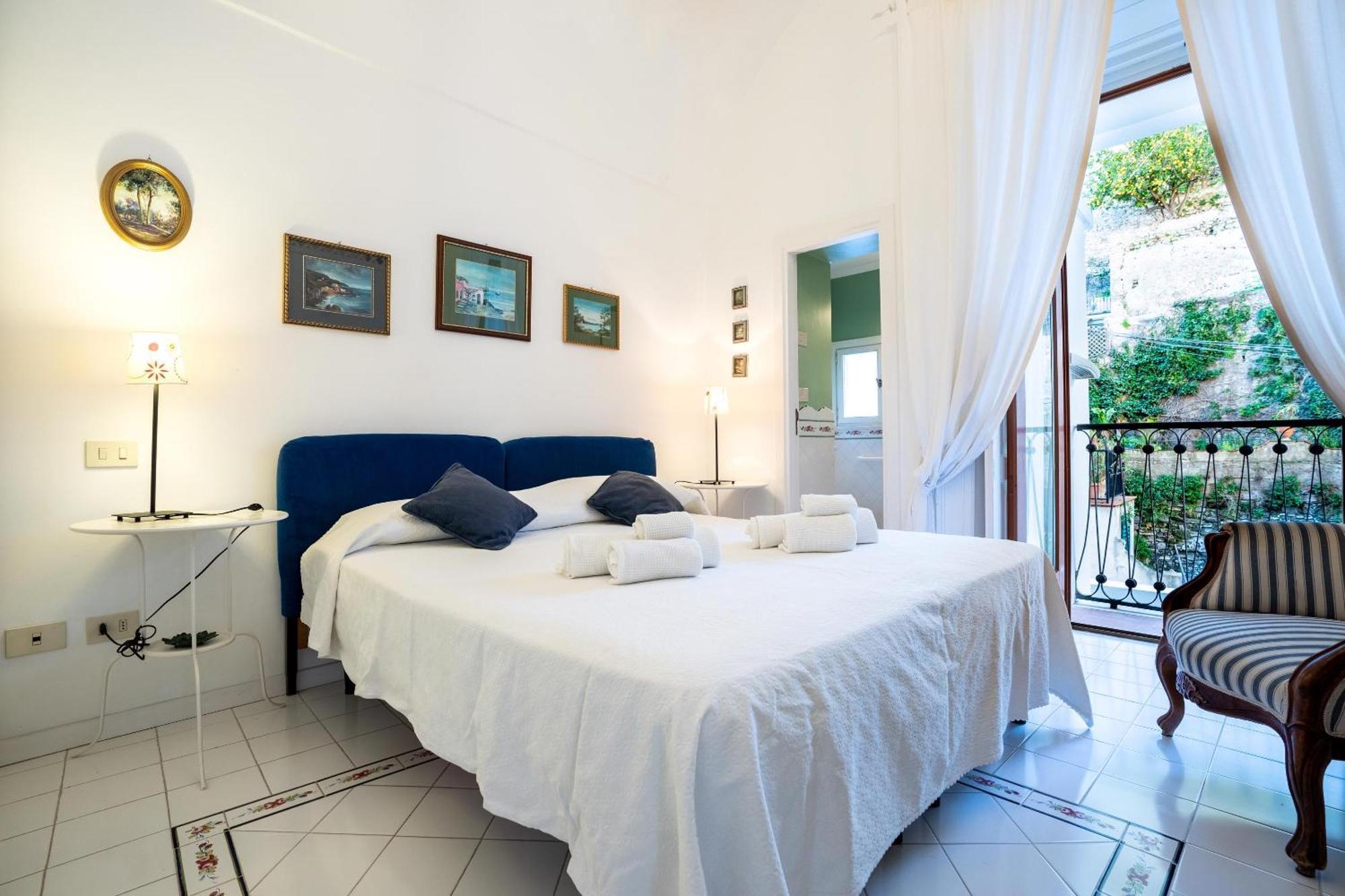 Апартаменты Stefania Flat - Amalfi Center Экстерьер фото