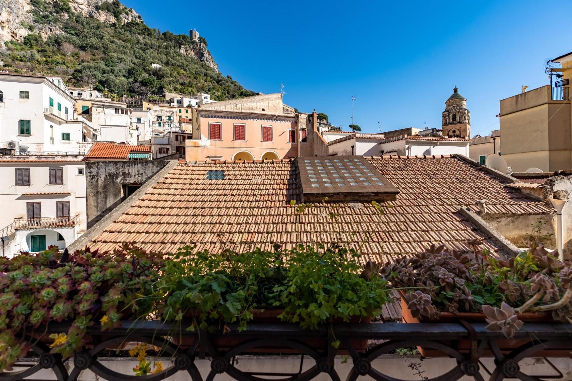 Апартаменты Stefania Flat - Amalfi Center Экстерьер фото