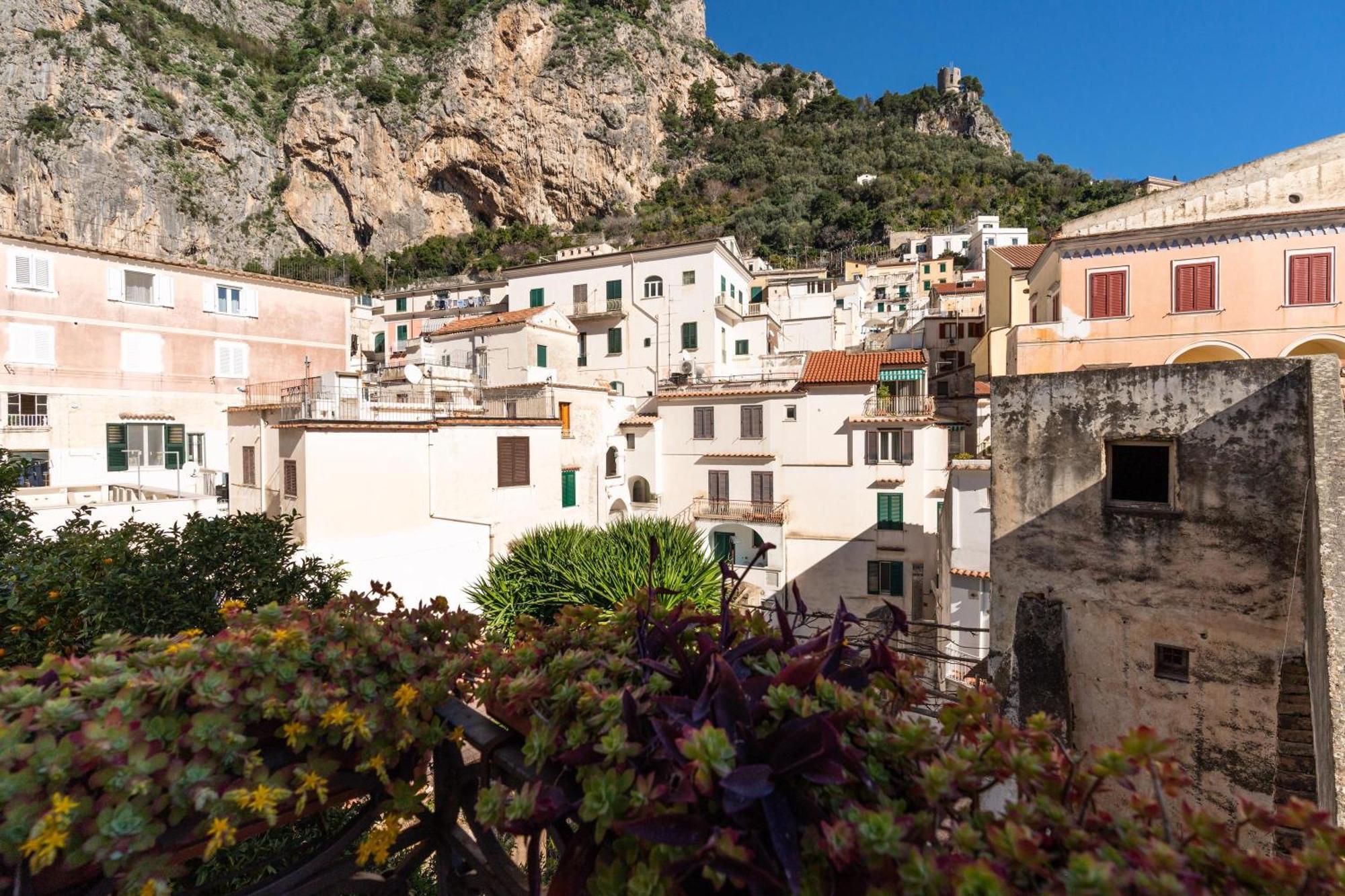 Апартаменты Stefania Flat - Amalfi Center Экстерьер фото
